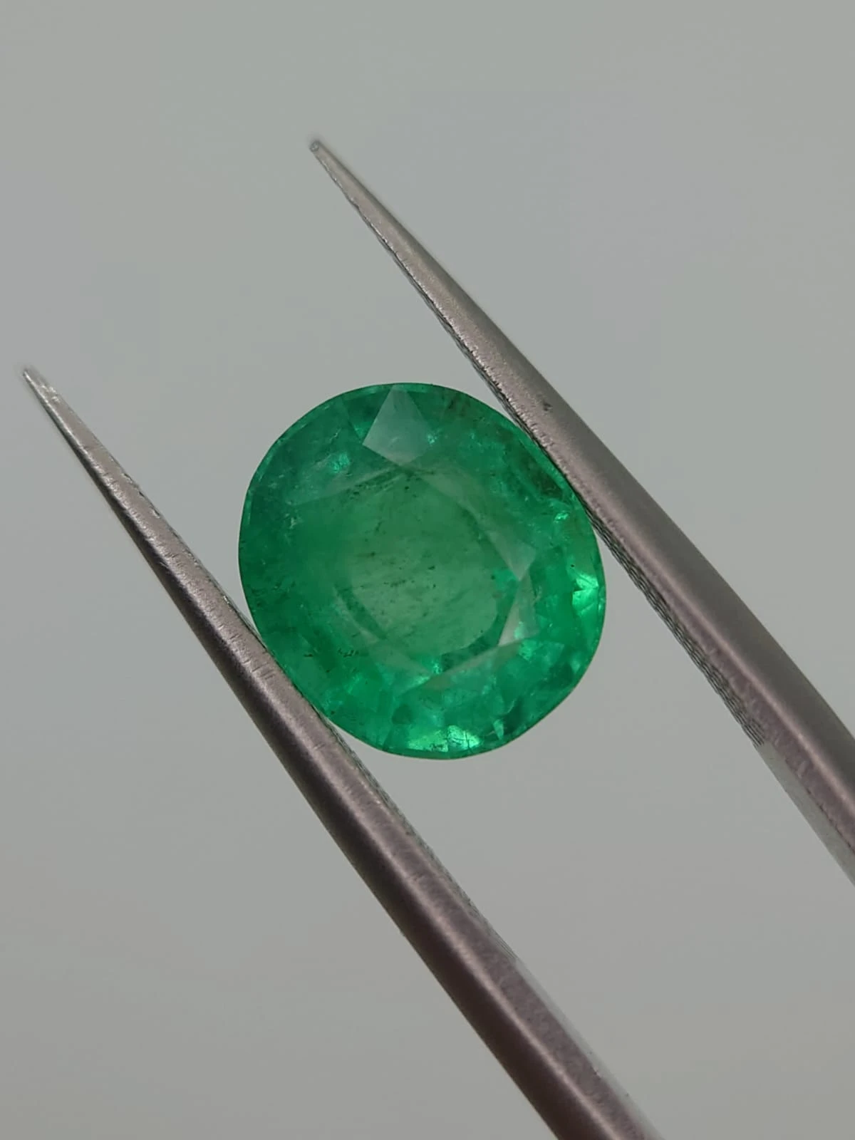 2.55ct Natural Emerald Oval Cut Loose Gemstone From Panjshir Afghanistan — view 4
